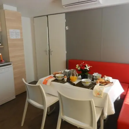 Bungalow Vacances - Riviera Vacances 4*