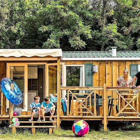 Campingplatz Bungalow Vacances - Riviera Vacances Fréjus