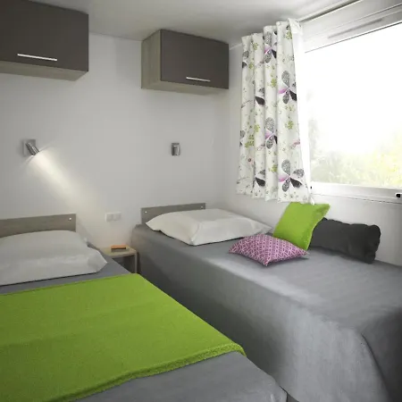 Κάμπινγκ Bungalow Vacances - Riviera Vacances 4*